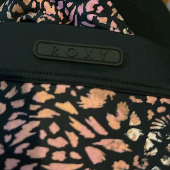 NWT two piece Roxy swimsuit M - Picture 5 of 8